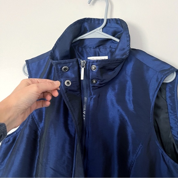 Coldwater Creek Iridescent Deep Blue Vest Womens 14 16 Pockets Insulated Shine - Picture 5 of 11